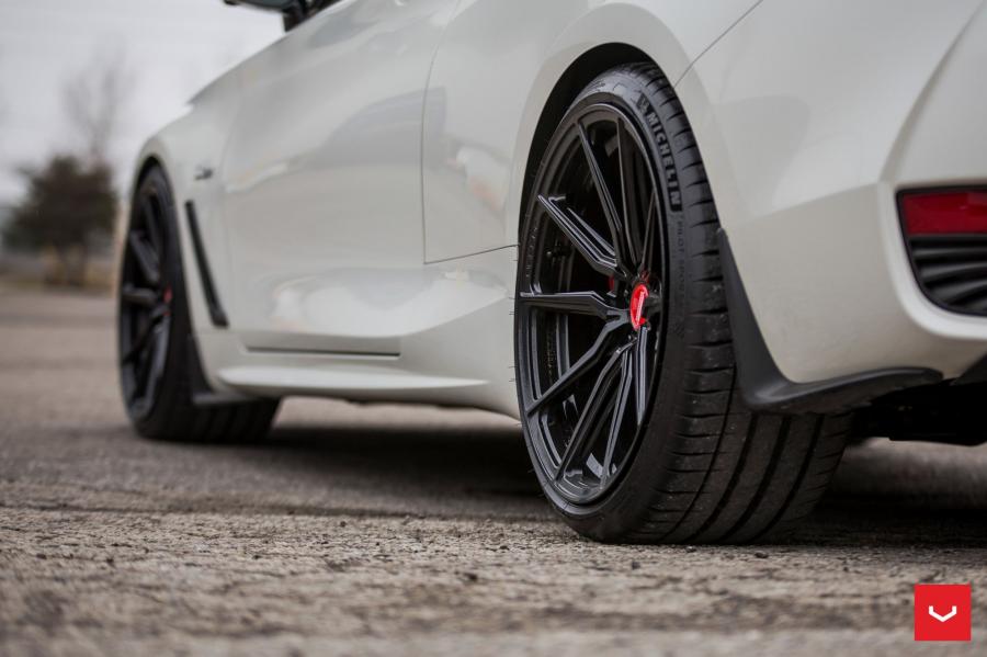 Детали экстерьера Infiniti Q60S 3.0t on Vossen Wheels (HF-3) 2019 года  (фото 9 из 15)